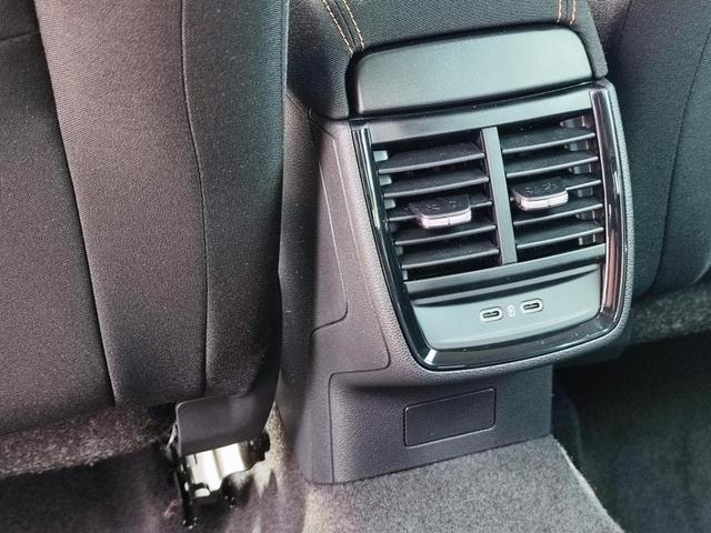 Skoda Kamiq Sondermodell 130 Jahre PREMIUM" 1.5 TSI 150PS DSG/AUTOMATIK, AHK schwenkbar 17" Alu, Elektr. Heckklappe, Kessy, Alarm, SunSet, Toter-Winkel, Virtual Cockpit 10", Parksensoren vorn/hinten, Rückfahrkamera, Sitzheizung, Tempomat, Climatronic, Radio 8" + Wir 