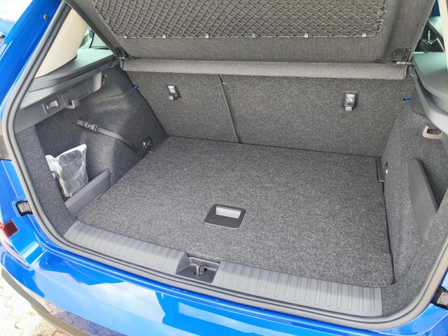 Skoda Kamiq Sondermodell 130 Jahre PREMIUM" 1.5 TSI 150PS DSG/AUTOMATIK, AHK schwenkbar 17" Alu, Elektr. Heckklappe, Kessy, Alarm, SunSet, Toter-Winkel, Virtual Cockpit 10", Parksensoren vorn/hinten, Rückfahrkamera, Sitzheizung, Tempomat, Climatronic, Radio 8" + Wir 