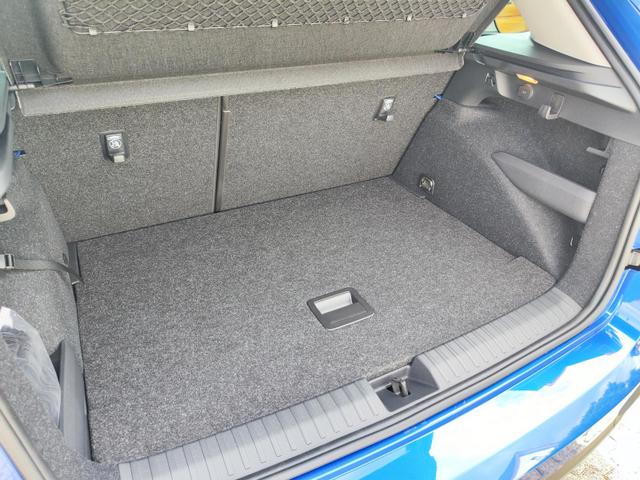 Skoda Kamiq Sondermodell 130 Jahre PREMIUM" 1.5 TSI 150PS DSG/AUTOMATIK, AHK schwenkbar 17" Alu, Elektr. Heckklappe, Kessy, Alarm, SunSet, Toter-Winkel, Virtual Cockpit 10", Parksensoren vorn/hinten, Rückfahrkamera, Sitzheizung, Tempomat, Climatronic, Radio 8" + Wir 