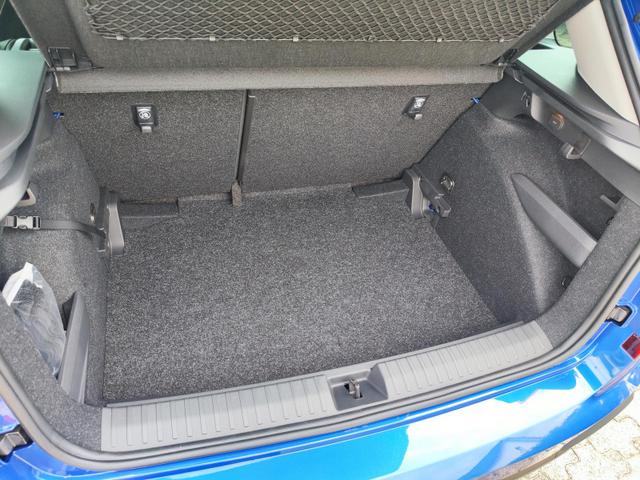 Skoda Kamiq Sondermodell 130 Jahre PREMIUM" 1.5 TSI 150PS DSG/AUTOMATIK, AHK schwenkbar 17" Alu, Elektr. Heckklappe, Kessy, Alarm, SunSet, Toter-Winkel, Virtual Cockpit 10", Parksensoren vorn/hinten, Rückfahrkamera, Sitzheizung, Tempomat, Climatronic, Radio 8" + Wir 