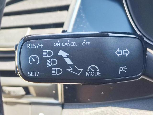 Skoda Fabia Combi 110PS Tempomat Anhängerkupplung abnehmbar Sitzheizung Einparkhilfe vorne und hinten Klimaautomatik Alufelgen mit Ganzjahresreifen KeylesGo Licht- Regensensor 
