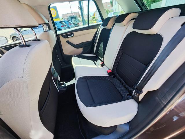 Skoda Fabia Combi 110PS Tempomat Anhängerkupplung abnehmbar Sitzheizung Einparkhilfe vorne und hinten Klimaautomatik Alufelgen mit Ganzjahresreifen KeylesGo Licht- Regensensor 