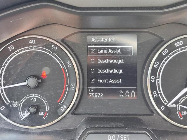 Skoda Kamiq 150PS DSG-Automatik Anhängerkupplung abnehmbar Tempomat Sitzheizung Klimaautomatik-2-Zonen Einparkhilfe hinten Bluetooth Freisprechanlage Android Auto & Apple CarPlay Multifunktions-Lederlenkrad 