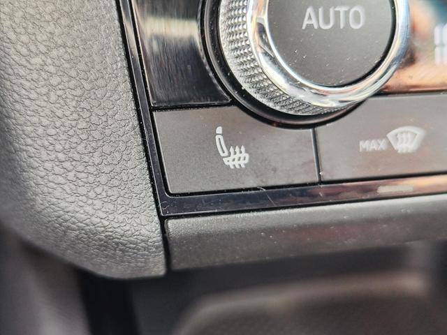 Skoda Kamiq 150PS DSG-Automatik Anhängerkupplung abnehmbar Tempomat Sitzheizung Klimaautomatik-2-Zonen Einparkhilfe hinten Bluetooth Freisprechanlage Android Auto & Apple CarPlay Multifunktions-Lederlenkrad 