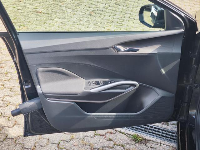 Skoda Fabia Style 95PS Schalter mit Tempomat Einparkhilfe vorne + hinten Rückfahrkamera Sitzheizung Multifunktions-Lederlenkrad DAB Radio SmartLink Apple CarPlay Android Bluetooth Freisprecheinrichtung 