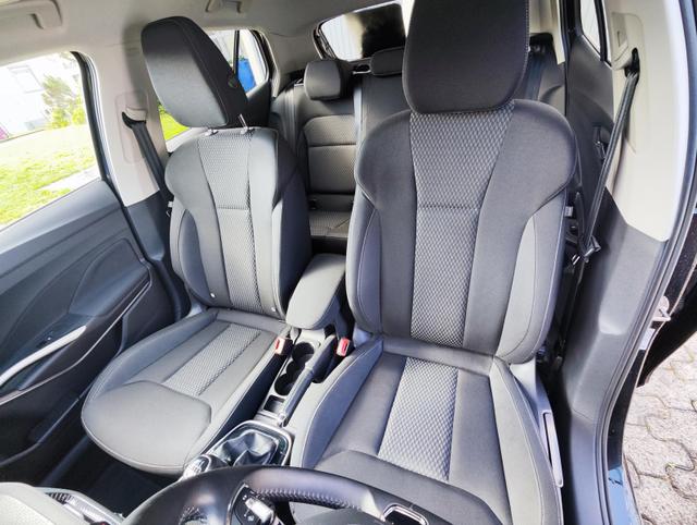 Skoda Fabia Style 95PS Schalter mit Tempomat Einparkhilfe vorne + hinten Rückfahrkamera Sitzheizung Multifunktions-Lederlenkrad DAB Radio SmartLink Apple CarPlay Android Bluetooth Freisprecheinrichtung 