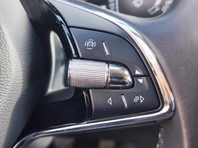 Skoda Fabia Style 95PS Schalter mit Tempomat Einparkhilfe vorne + hinten Rückfahrkamera Sitzheizung Multifunktions-Lederlenkrad DAB Radio SmartLink Apple CarPlay Android Bluetooth Freisprecheinrichtung 