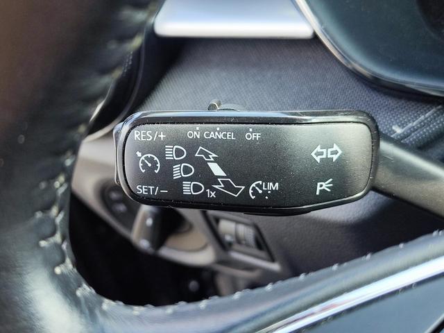 Skoda Fabia Style 95PS Schalter mit Tempomat Einparkhilfe vorne + hinten Rückfahrkamera Sitzheizung Multifunktions-Lederlenkrad DAB Radio SmartLink Apple CarPlay Android Bluetooth Freisprecheinrichtung 