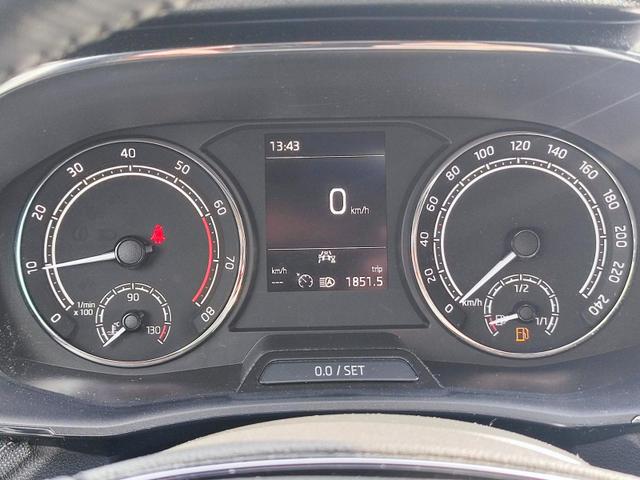 Skoda Fabia Style 95PS Schalter mit Tempomat Einparkhilfe vorne + hinten Rückfahrkamera Sitzheizung Multifunktions-Lederlenkrad DAB Radio SmartLink Apple CarPlay Android Bluetooth Freisprecheinrichtung 