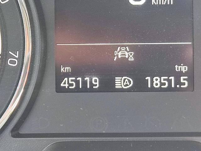 Skoda Fabia Style 95PS Schalter mit Tempomat Einparkhilfe vorne + hinten Rückfahrkamera Sitzheizung Multifunktions-Lederlenkrad DAB Radio SmartLink Apple CarPlay Android Bluetooth Freisprecheinrichtung 
