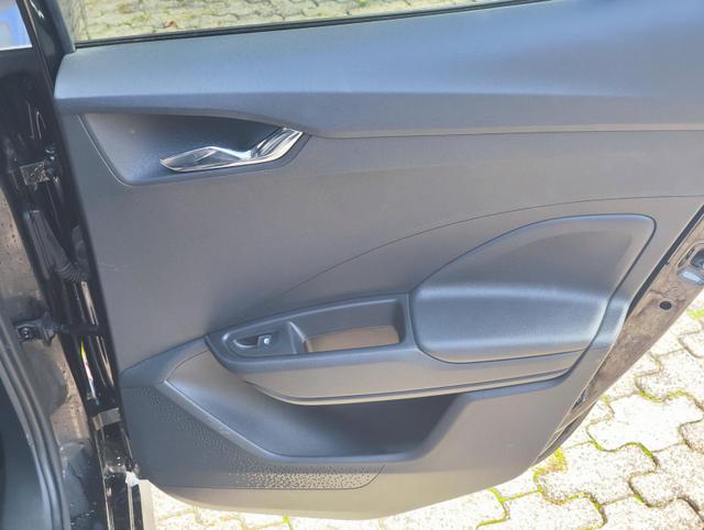 Skoda Fabia Style 95PS Schalter mit Tempomat Einparkhilfe vorne + hinten Rückfahrkamera Sitzheizung Multifunktions-Lederlenkrad DAB Radio SmartLink Apple CarPlay Android Bluetooth Freisprecheinrichtung 