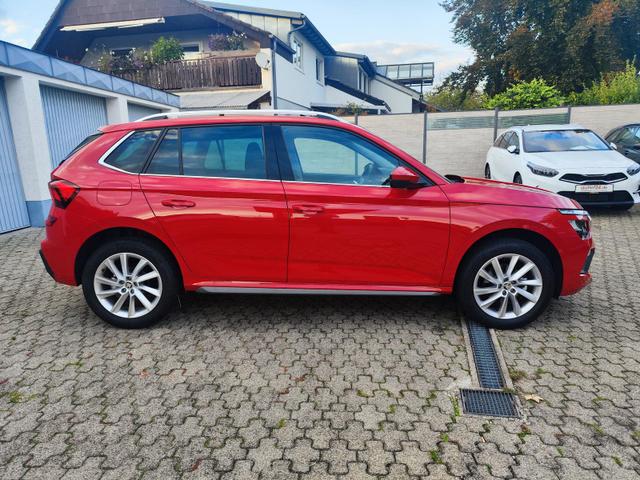Skoda Kamiq Top Selection TopSelection 150PS DSG Automatik Sitz- und Lenkradheizung Tempomat Einparkhilfe vorne+hinten Rückfahrkamera beheizte Frontscheibe Digitales Tacho 2-Zonen Klimaautomatik LED Scheinwerfer 17 Zoll Leichtmetallfelgen 