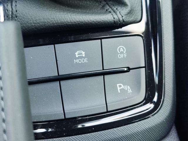 Skoda Kamiq Top Selection TopSelection 150PS DSG Automatik Sitz- und Lenkradheizung Tempomat Einparkhilfe vorne+hinten Rückfahrkamera beheizte Frontscheibe Digitales Tacho 2-Zonen Klimaautomatik LED Scheinwerfer 17 Zoll Leichtmetallfelgen 