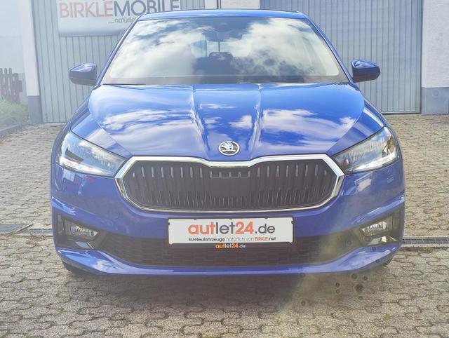 Skoda Fabia Ambition 1.0TSI 95PS mit Tempomat Einparkhilfe hinten Sitzheizung Klimaautomatik DAB Radio Bluetooth Smart Link LED-Scheinwerfer Multifunktions-Lederlenkrad 
