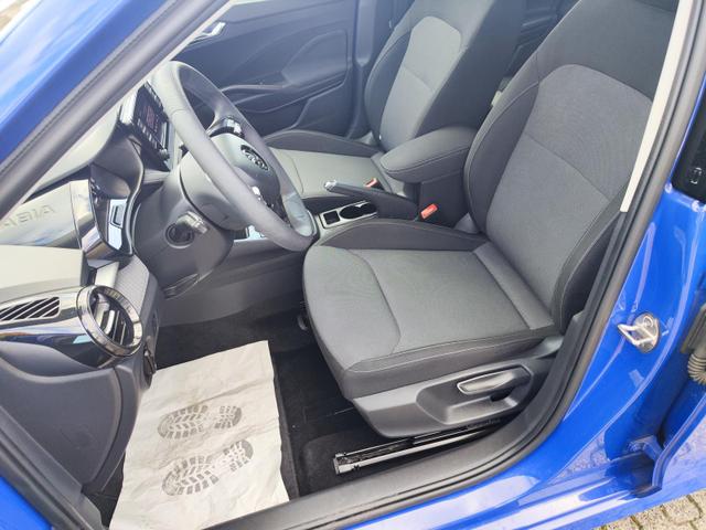 Skoda Fabia Ambition 1.0TSI 95PS mit Tempomat Einparkhilfe hinten Sitzheizung Klimaautomatik DAB Radio Bluetooth Smart Link LED-Scheinwerfer Multifunktions-Lederlenkrad 