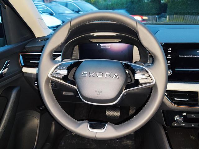 Skoda Kamiq Sondermodell 130 Jahre PREMIUM" 1.5 TSI 150PS DSG/AUTOMATIK, AHK schwenkbar 17" Alu, Elektr. Heckklappe, Kessy, Alarm, SunSet, Toter-Winkel, Virtual Cockpit 10", Parksensoren vorn/hinten, R&uuml;ckfahrkamera, Sitzheizung, Tempomat, Climatronic, Radio 8" + Wir 