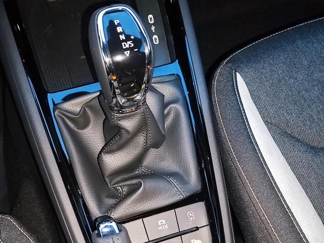 Skoda Kamiq Sondermodell 130 Jahre PREMIUM" 1.5 TSI 150PS DSG/AUTOMATIK, AHK schwenkbar 17" Alu, Elektr. Heckklappe, Kessy, Alarm, SunSet, Toter-Winkel, Virtual Cockpit 10", Parksensoren vorn/hinten, R&uuml;ckfahrkamera, Sitzheizung, Tempomat, Climatronic, Radio 8" + Wir 