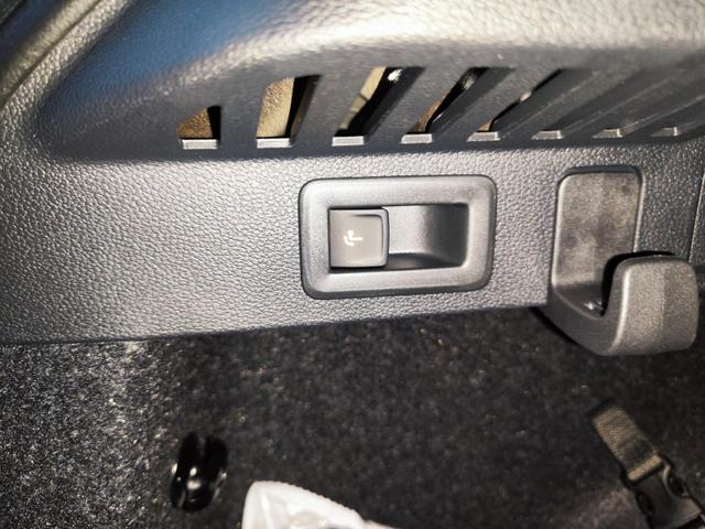 Skoda Kamiq Sondermodell 130 Jahre PREMIUM" 1.5 TSI 150PS DSG/AUTOMATIK, AHK schwenkbar 17" Alu, Elektr. Heckklappe, Kessy, Alarm, SunSet, Toter-Winkel, Virtual Cockpit 10", Parksensoren vorn/hinten, R&uuml;ckfahrkamera, Sitzheizung, Tempomat, Climatronic, Radio 8" + Wir 