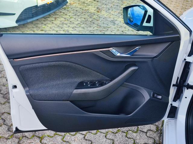 Beispielbilder, ggf. teilweise mit Sonderausstattung