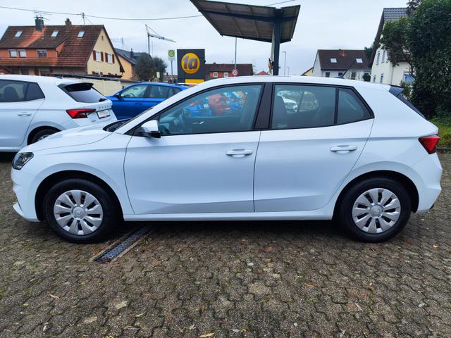 Skoda Fabia Selection 95PS Tempomat Einparkhilfe hinten Sitzheizung Klimaautomatik Smartlink Android Auto Apple CarPlay Multifunktionslenkrad Bluetooth 