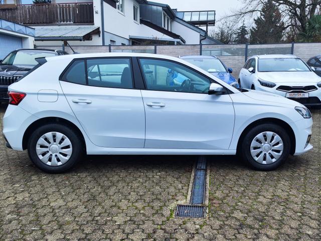 Skoda Fabia Selection 95PS Tempomat Garantie 5 Jahre Einparkhilfe hinten Sitzheizung Klimaautomatik Smartlink Android Auto Apple CarPlay Multifunktionslenkrad Bluetooth 