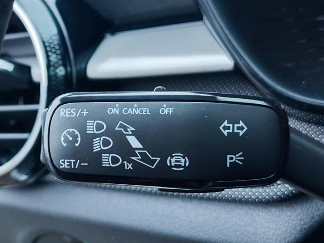 Skoda Fabia Selection 95PS Tempomat Garantie 5 Jahre Einparkhilfe hinten Sitzheizung Klimaautomatik Smartlink Android Auto Apple CarPlay Multifunktionslenkrad Bluetooth 