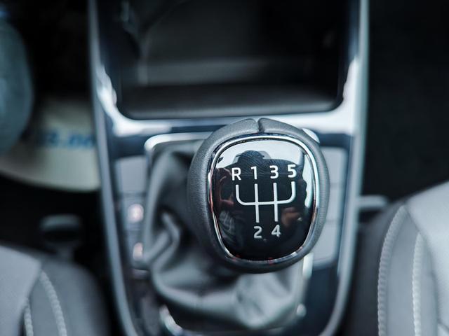 Skoda Fabia Selection 95PS Tempomat Garantie 5 Jahre Einparkhilfe hinten Sitzheizung Klimaautomatik Smartlink Android Auto Apple CarPlay Multifunktionslenkrad Bluetooth 