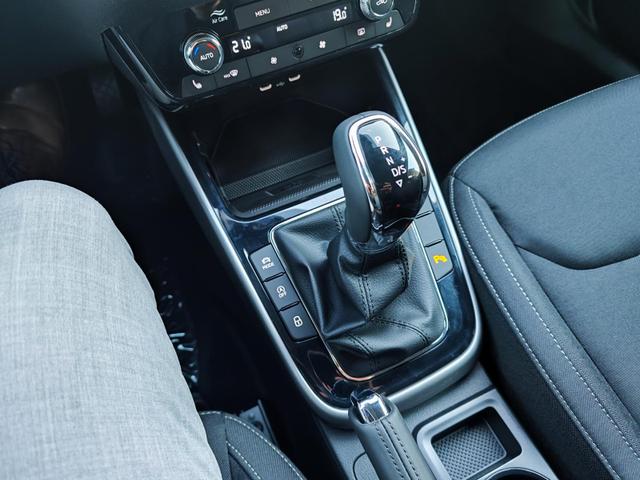 Skoda Fabia 130 Jahre Premium 85KW/116PS DSG-Automatik Bi-LED Scheinwerfer ACC Abstandstempomat Spurhalte-Assistent Einparkhilfe v+h R&uuml;ckfahrkamera Totwinkel-Assistent Alufelgen 16" Sitzheizung Garantie 5 Ladeboden virtuelles Tacho 10" Fernlicht-Assist 