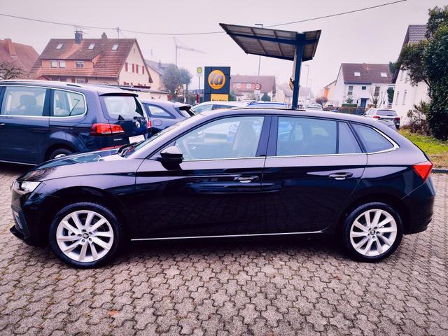 Skoda Scala Sondermodell 130 Jahre PREMIUM 1.5 TSI 150PS DSG Anh&auml;ngerkupplung beheizte Frontscheibe ACC-Abstandstempomat elek. Heckklappe Adaptive Spurf&uuml;hrung Totwinkel-Assistent Skoda-Garantie 5Jahre/100.000Km doppelter Ladeboden Sitzheizung PDC vo+hi + Kamera Klimaauto 