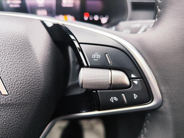 Skoda Kamiq Selection 115 PS Schaltgetriebe mit AHK schwenkbar R&uuml;ckfahrkamera PDC vorne+hinten Tempomat Sitzheizung DAB Radio Kessy 