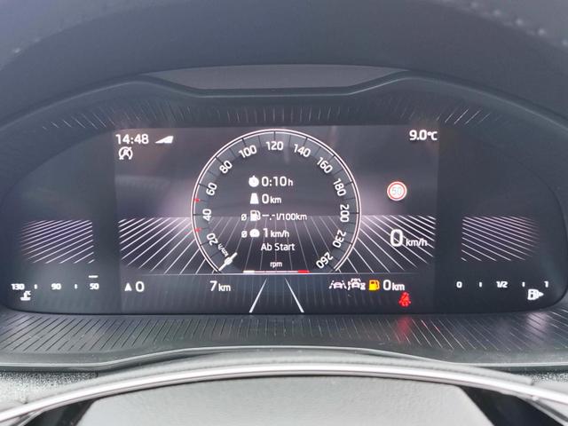 Skoda Kamiq Selection 115 PS Schaltgetriebe mit AHK schwenkbar R&uuml;ckfahrkamera PDC vorne+hinten Tempomat Sitzheizung DAB Radio Kessy 
