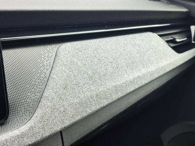 Skoda Kamiq Selection 115 PS Schaltgetriebe mit AHK schwenkbar R&uuml;ckfahrkamera PDC vorne+hinten Tempomat Sitzheizung DAB Radio Kessy 