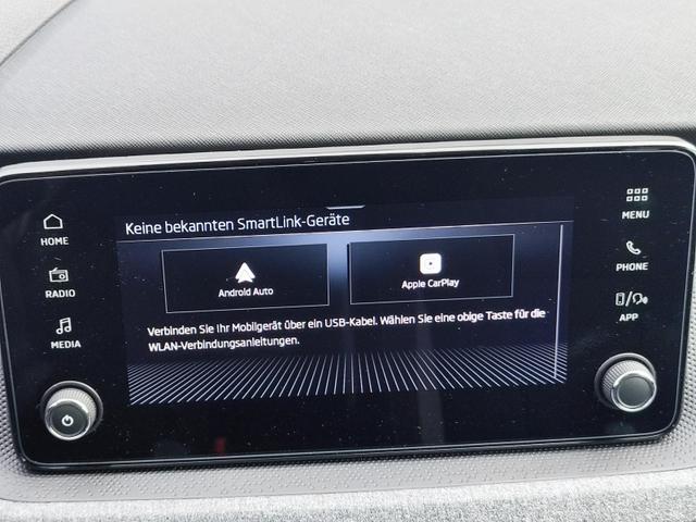 Skoda Kamiq Selection 115 PS Schaltgetriebe mit AHK schwenkbar R&uuml;ckfahrkamera PDC vorne+hinten Tempomat Sitzheizung DAB Radio Kessy 