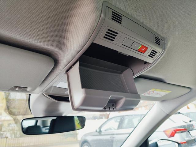 Skoda Kamiq Selection 115 PS Schaltgetriebe mit AHK schwenkbar R&uuml;ckfahrkamera PDC vorne+hinten Tempomat Sitzheizung DAB Radio Kessy 