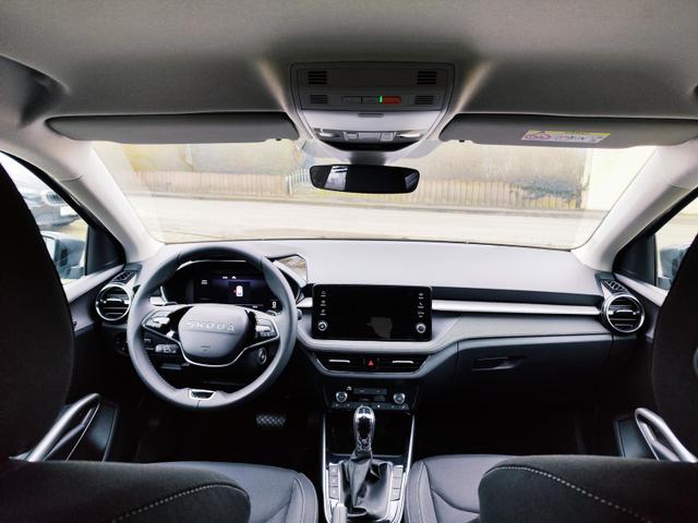 Skoda Fabia Top Selection L 115PS DSG Automatik ACC Abstandstempomat Sitz und Lenkradheizung Spurwechselassistent&nbsp; Adaptive Spurf&uuml;hrung Klimaautomatik Einparkhilfe vorne +hinten + R&uuml;ckfahrkamera Gro&szlig;es digitales Tacho 10" KESSY (KeylesGo) LED Scheinwerfer 