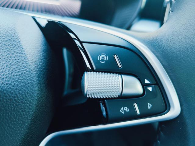 Skoda Fabia 130 Jahre 1.0 TSI 95PS mit Garantie 5 bis 100.000Km Sunset Tempomat Klimaautomatik Sitzheizung SmartLink AndroidAuto Apple CarPlay Digitales Tacho 8" Einparkhilfe hinten R&uuml;ckfahrkamera Leichtmetallfelgen 15" DAB Radio 