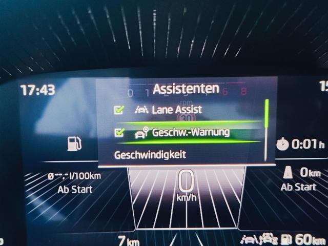 Skoda Fabia 130 Jahre 1.0 TSI 95PS mit Garantie 5 bis 100.000Km Sunset Tempomat Klimaautomatik Sitzheizung SmartLink AndroidAuto Apple CarPlay Digitales Tacho 8" Einparkhilfe hinten R&uuml;ckfahrkamera Leichtmetallfelgen 15" DAB Radio 