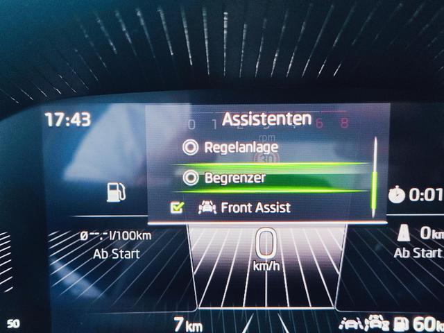 Skoda Fabia 130 Jahre 1.0 TSI 95PS mit Garantie 5 bis 100.000Km Sunset Tempomat Klimaautomatik Sitzheizung SmartLink AndroidAuto Apple CarPlay Digitales Tacho 8" Einparkhilfe hinten R&uuml;ckfahrkamera Leichtmetallfelgen 15" DAB Radio 