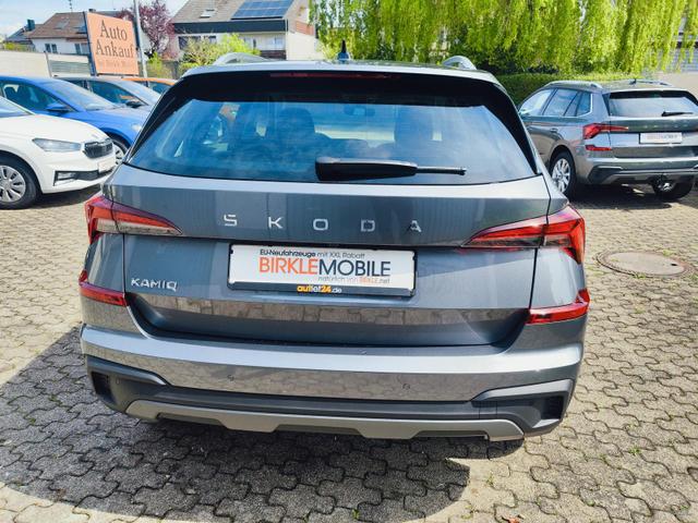 Skoda Kamiq Top Selection L 115PS DSG Automatik mit elektrischer Heckklappe Tempomat LED Scheinwerfer Sitzheizung Lenkradheizung Einparkhilfe vorne+hinten R&uuml;ckfahrkamera DAB Radio Kessy Licht und Regensensor 
