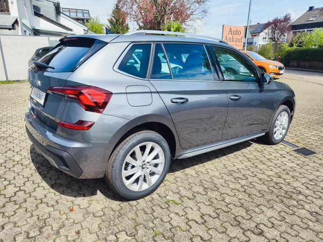 Skoda Kamiq Top Selection L 115PS DSG Automatik mit elektrischer Heckklappe Tempomat LED Scheinwerfer Sitzheizung Lenkradheizung Einparkhilfe vorne+hinten R&uuml;ckfahrkamera DAB Radio Kessy Licht und Regensensor 