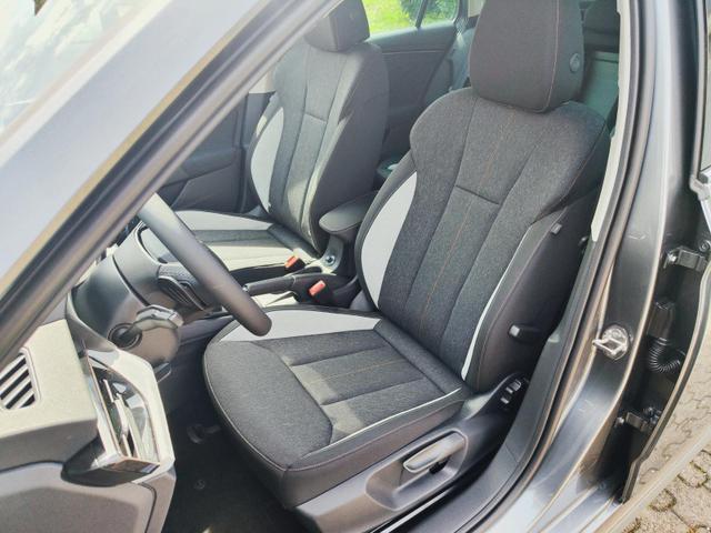 Skoda Kamiq Top Selection L 115PS DSG Automatik mit elektrischer Heckklappe Tempomat LED Scheinwerfer Sitzheizung Lenkradheizung Einparkhilfe vorne+hinten R&uuml;ckfahrkamera DAB Radio Kessy Licht und Regensensor 