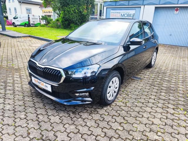 Lagerfahrzeug Skoda Fabia - Selection 95PS Tempomat Einparkhilfe hinten Sitzheizung Klimaautomatik Smartlink Android Auto Apple CarPlay Multifunktionslenkrad Bluetooth