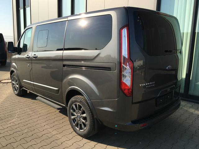 Ford Tourneo Custom