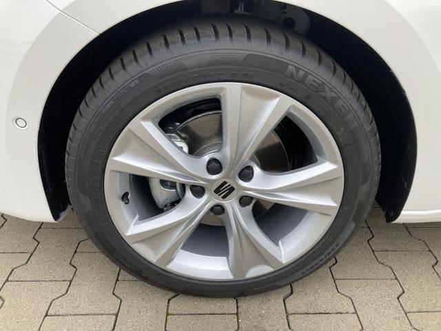 Seat Leon FR Max 1.5 TSI 150PS, 5 Jahre Garantie, 17" Alu, Winterpaket, Alarm, 3-Zonen-Climatronic, Abgedunkelte Scheiben, Park Assistent, Rückfahrkamera, Parksensoren vorn/hinten, Sportsitze, Media System PLUS 10,4"/Bluetooth + Full Link, Adaptiver Tempomat 