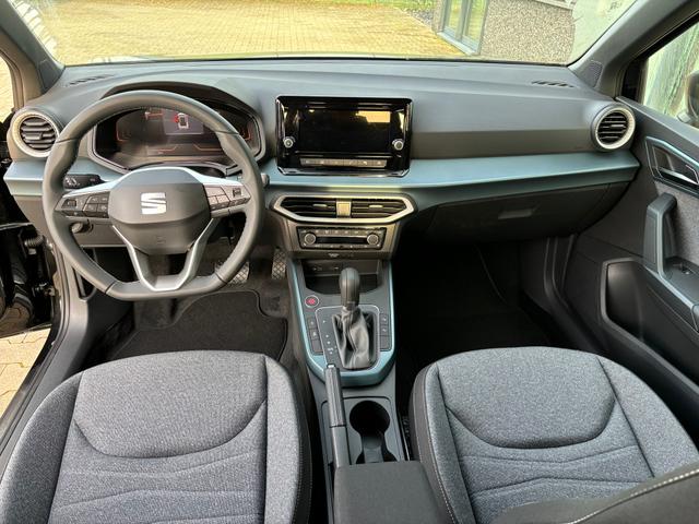 Seat Arona FR 1.0 TSI 115PS, 5J. Garantie, 17" Alu, Reserverad, Climatronic, Parksensoren hinten, Tempomat, Radio 8,25"/Bluetooth, M-Lederlenkrad, LED-Scheinwerfer 