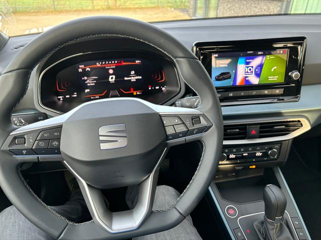 Seat Arona FR 1.0 TSI 115PS, 5J. Garantie, 17" Alu, Reserverad, Climatronic, Parksensoren hinten, Tempomat, Radio 8,25"/Bluetooth, M-Lederlenkrad, LED-Scheinwerfer 