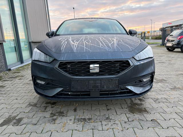 Seat Leon Style Family 1.5 TSI 115PS, 5J. Garantie, 16" Alu, 3-Zonen-Climatronic, Winterpaket, Rückfahrkamera, Parksensoren vorn/hinten, Adaptiver Tempomat, Armlehne, Fernlichtassistent, Media System PLUS 10,4", Full Digital Cockpit 