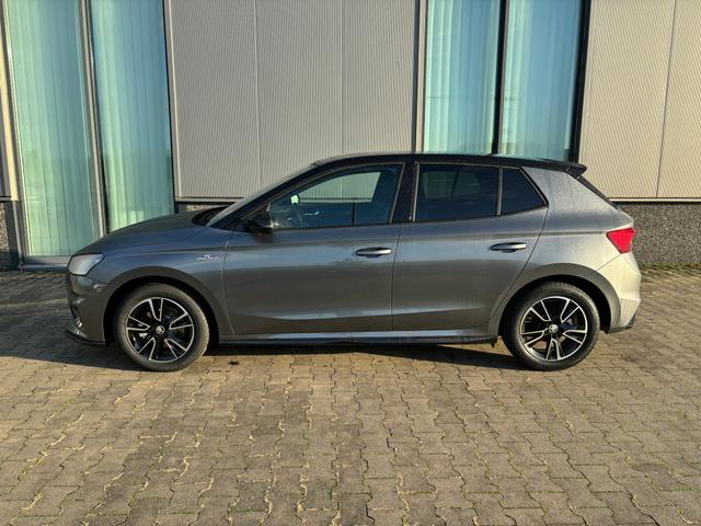 Skoda Fabia - Monte Carlo LIEFERUNG KOSTENLOS! 1.0 TSI 116PS, 5 Jahre Garantie, 16" Alu, Winter-Paket, Climatronic, Parksensoren hinten, M-Sport-Lederlenkrad, Tempomat, SunSet, Armlehne, Radio 8" + Wireless Smartlink, Virtual Cockpit, Nebelscheinwerfer, LED-Scheinwerfer