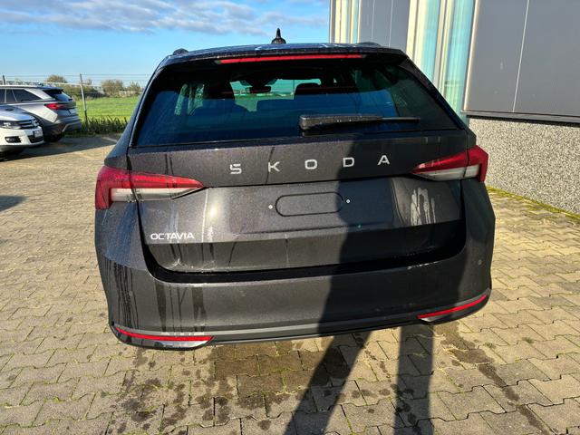 Skoda Octavia Combi Sportline 2.0 TSI 204PS 4x4 DSG, 17" Alu, MATRIX-LED, Sport-M-Lederlenkrad beheizt, Beheizte Frontscheibe, Winterpaket, SunSet, Parksensoren v/h, Kamera, ACC, Elektr. Heckklappe, Kessy, Alarm 