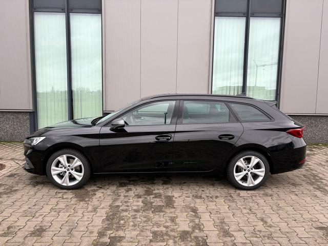 Seat Leon Sportstourer FR Max 2.0 TDI 150PS DSG, 5 Jahre Garantie, 17" Alu, Winterpaket, Alarm, 3-Zonen-Climatronic, Abgedunkelte Scheiben, Park Assistent, Rückfahrkamera, Parksensoren vorn/hinten, Sportsitze, Media System PLUS 10,4"/Bluetooth + Full Link, Adaptiver Tempomat 